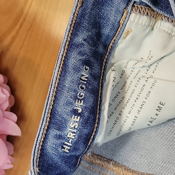 American Eagle Outfitters Dream Jean Hi-Rise Jegging - Picture 10 of 15